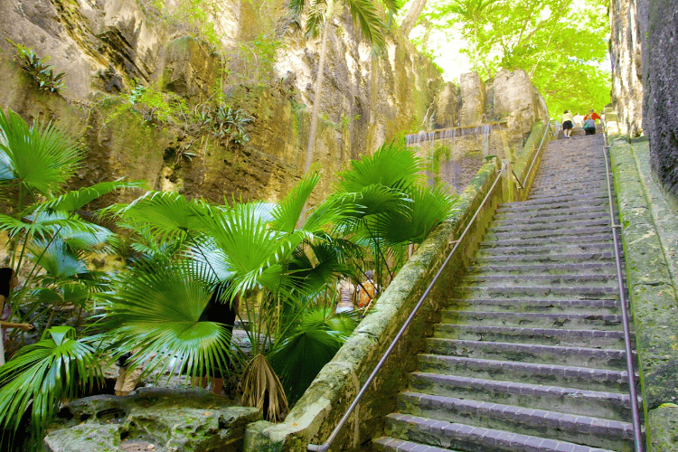 Queen's Staircase, Nassau