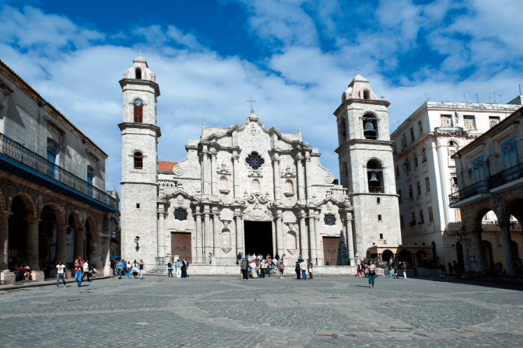 Plaza de la Catedral), Cuba