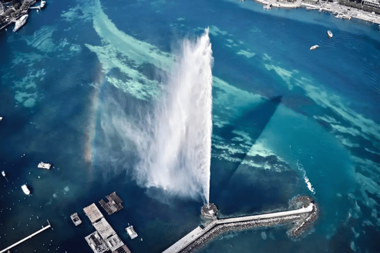 Jet d'Eau (The Geneva Water Fountain), Geneva, Switzerland