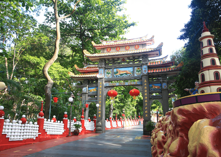 View of Haw Par Villa, Haw Par Villa, a one-of-a-kind theme park in Singapore