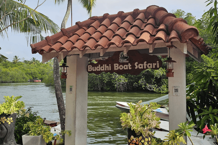 Buddhi Boat Safari, Sri Lanka