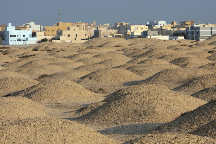 Dilmun Burial Mounds