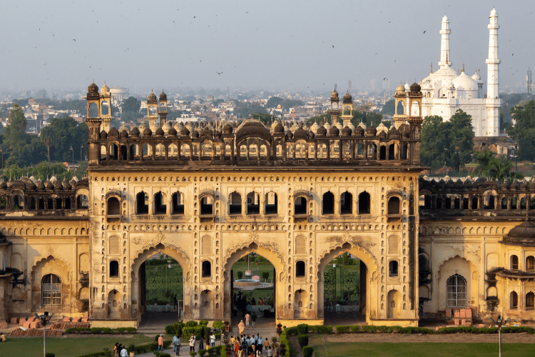 Lucknow's Chikankari, India